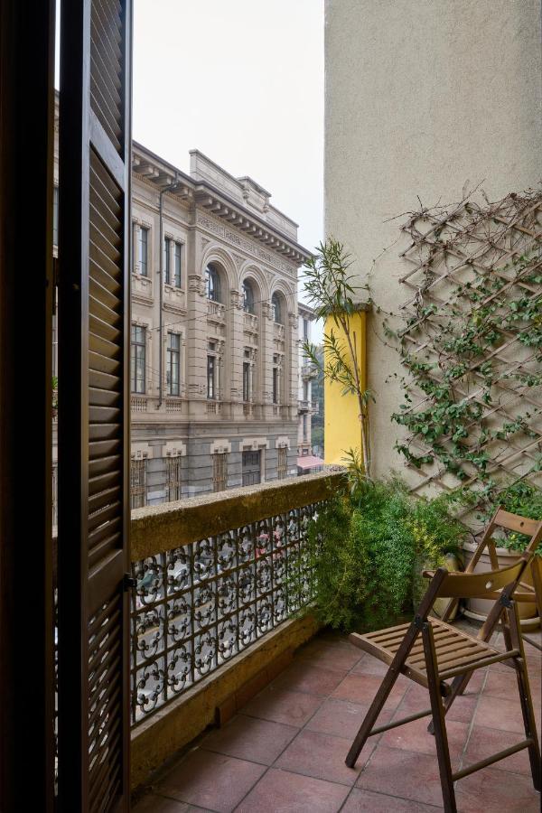 Artist Nadia'S Apartment In Porta Vercellina Milano Exteriör bild